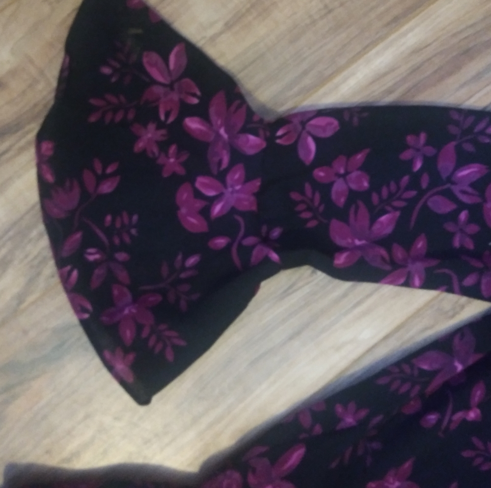Parker black dark purple floral mock neck bell sleves - Picture 11 of 16
